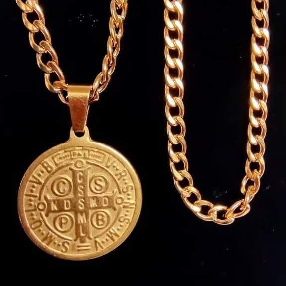 Medalha de São Bento Corrente Masculina 60 Cm Aço Inoxidável Dourado