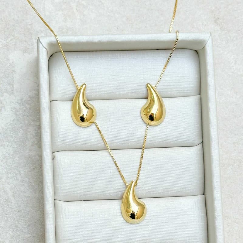 Conjunto Brinco e Colar Gota Vírgula Folheado