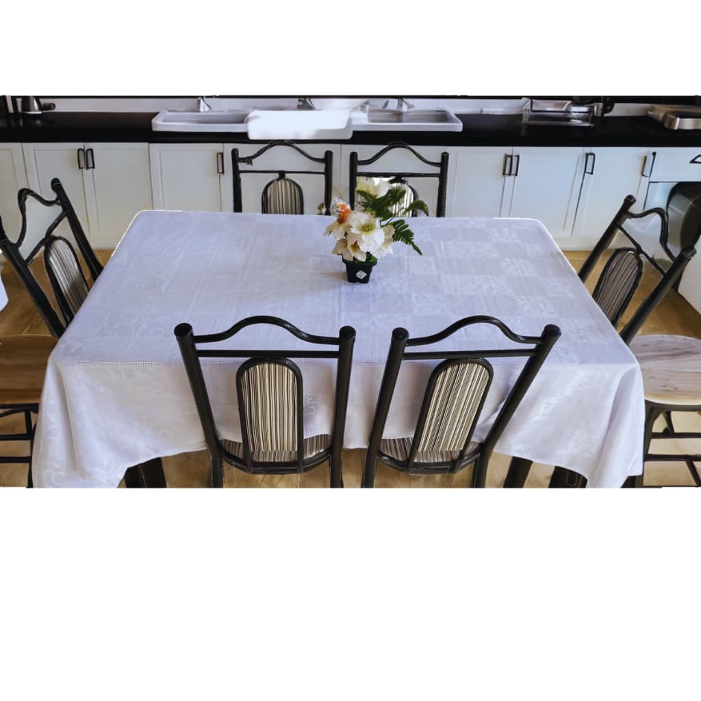 Toalha De Mesa Luxo  6 Lugares Tecido Grosso Alto Relevo   2,15m x 1,45m