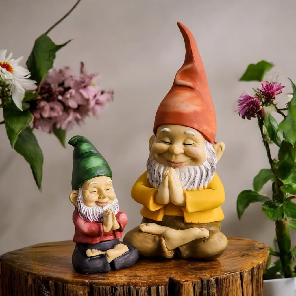 Duende Orando Amuleto Da Sorte Gnomo Decorativo Em Resina