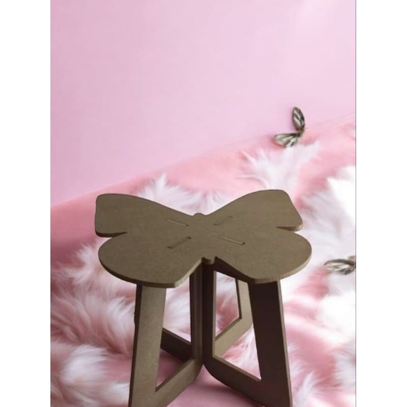 Banquinho Decorativo Borboleta em MDF
