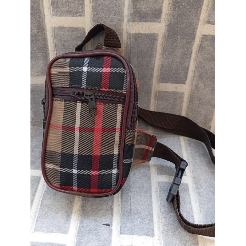 Bolsa pochete bag alça transversal xadrez