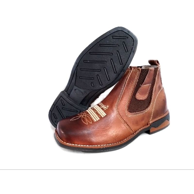 Botina texana cano curto wrangler, em couro legítimo.