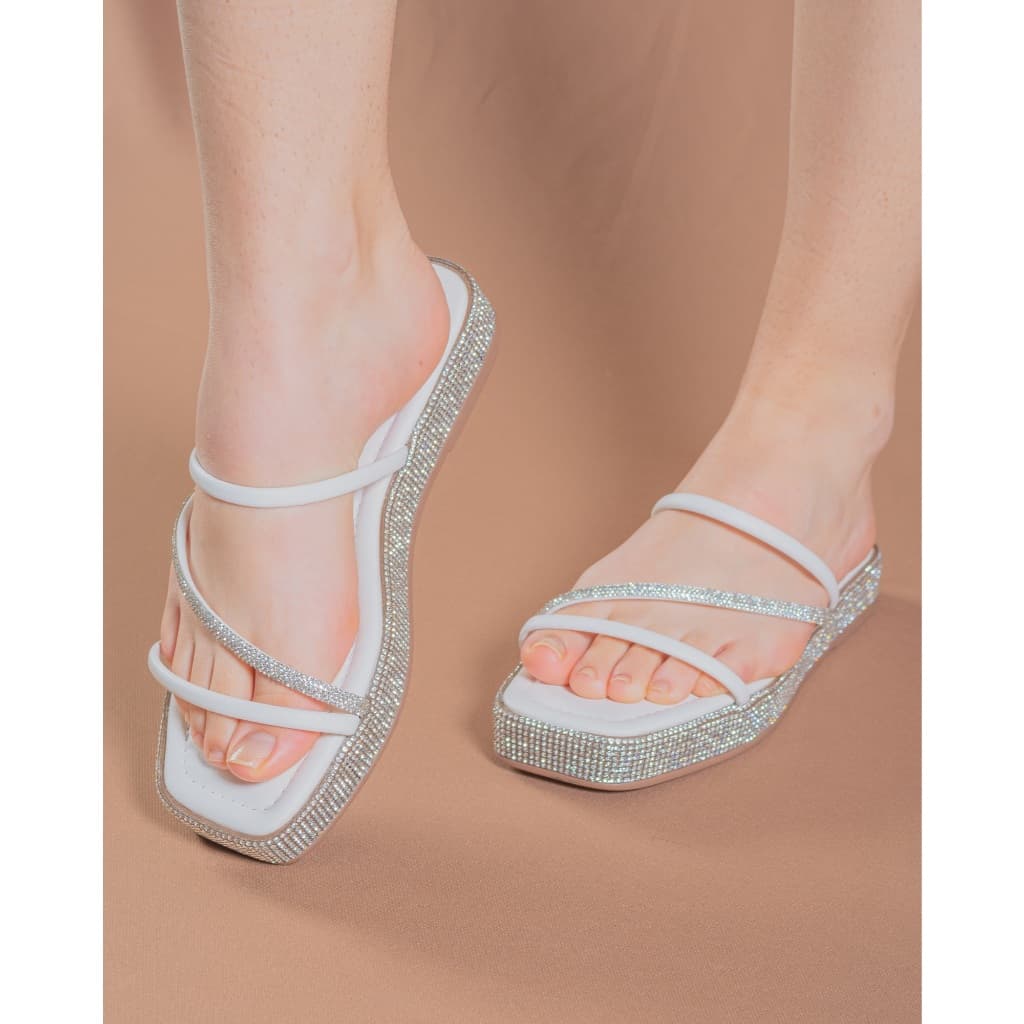 Papete feminina de pedraria amarração flatform tiras brilho manta strass sandália (BIA MANTA)