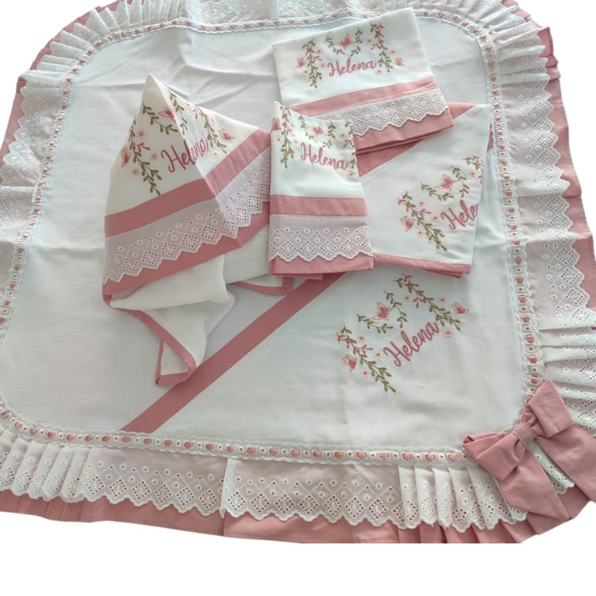 Manta Maternidade Bordada Personalizada Fraldas, Cueiro e Toalha de Banho Kit 5 peças.