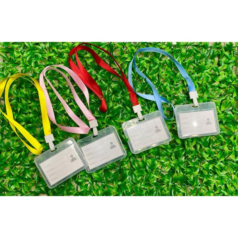 Porta Cartao Cracha transparente com Cordinha