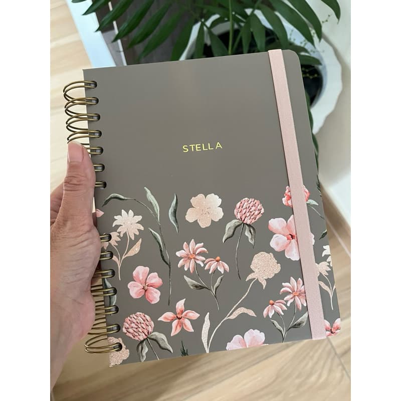 CADERNO SMART PERSONALIZADO COM SEU NOME EM HOTSTAMP | JARDINEIRA VERDE | TAMANHO A5 90 OU 135 FOLHAS | REPOSICIONÁVEIS