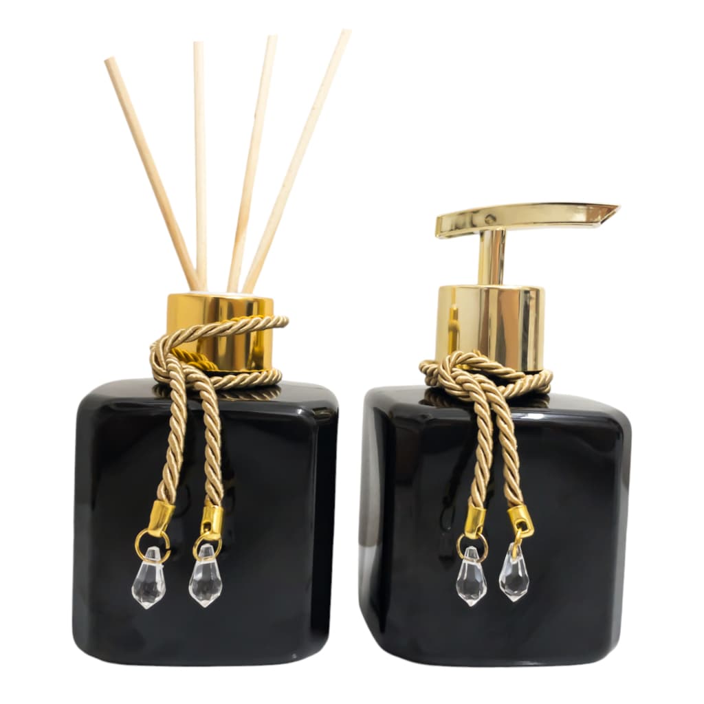 Banheiro Kit Frasco Plástico Preto Com Enfeite Dourado Aromatizador de Ambiente e Saboneteira Lavabo