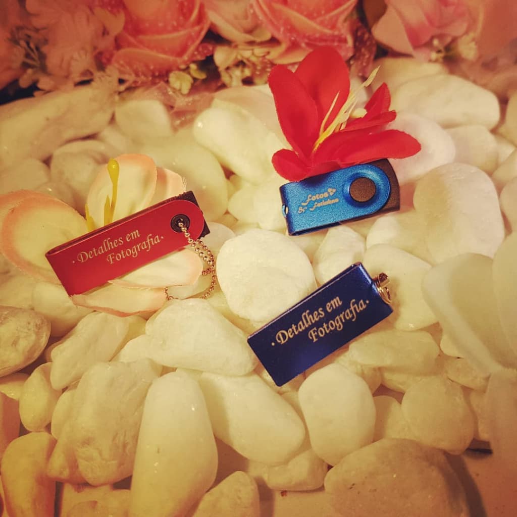 Pen Drive Mini Slim Personalização a partir de 10 peças (REF-MF194)