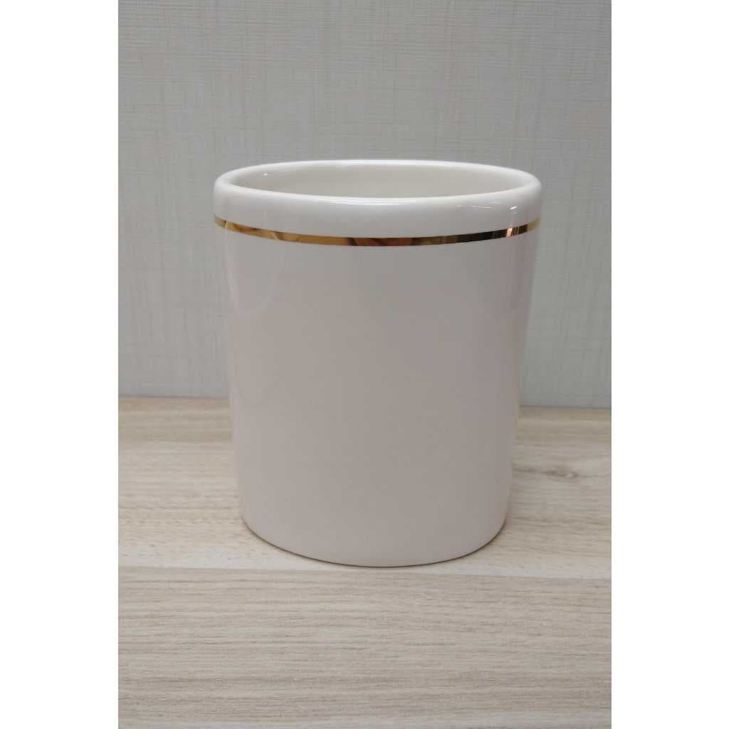 Porta Pentes Cerâmica Branco off White com Filete Ouro, Porta Escova ,Tesourinha, Porta Treco Lavabo