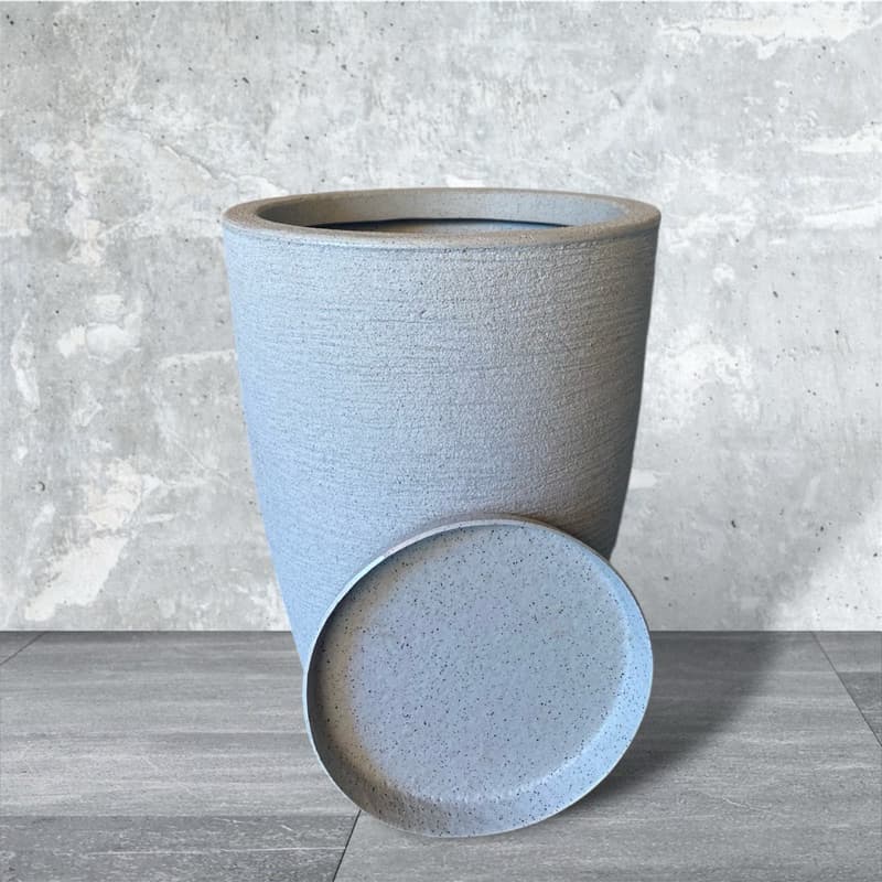 Vaso de Planta ou Flores Decorativo Polietileno Coluna Bojo Escovado com Prato N2