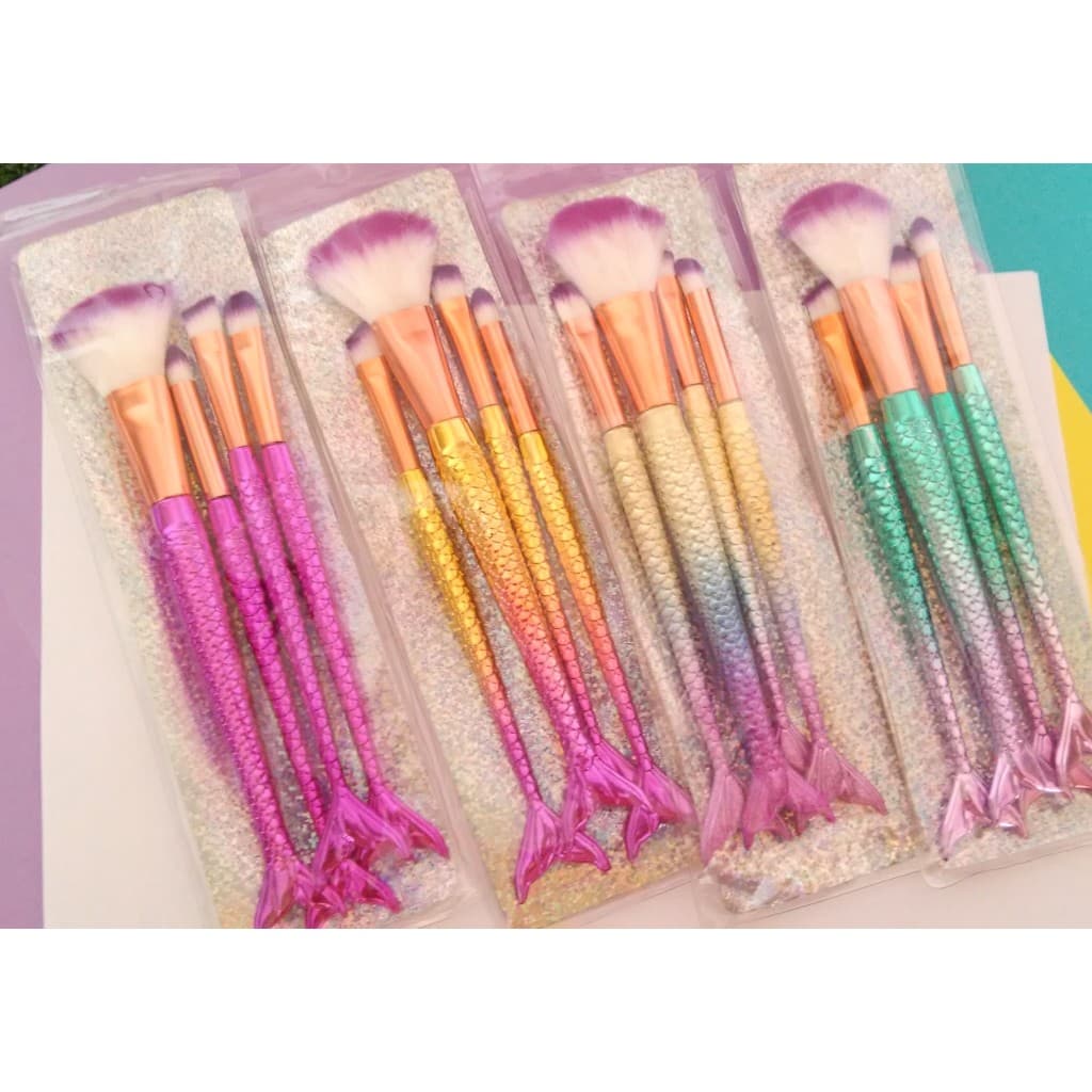 Kit Com 4 Pincéis Maquiagem de Sereia