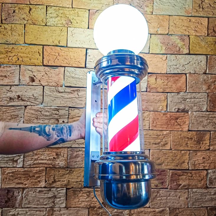 Barber Pole Poste De Barbeiro Pequeno Megan Cor 65cm Com Globo Colorido