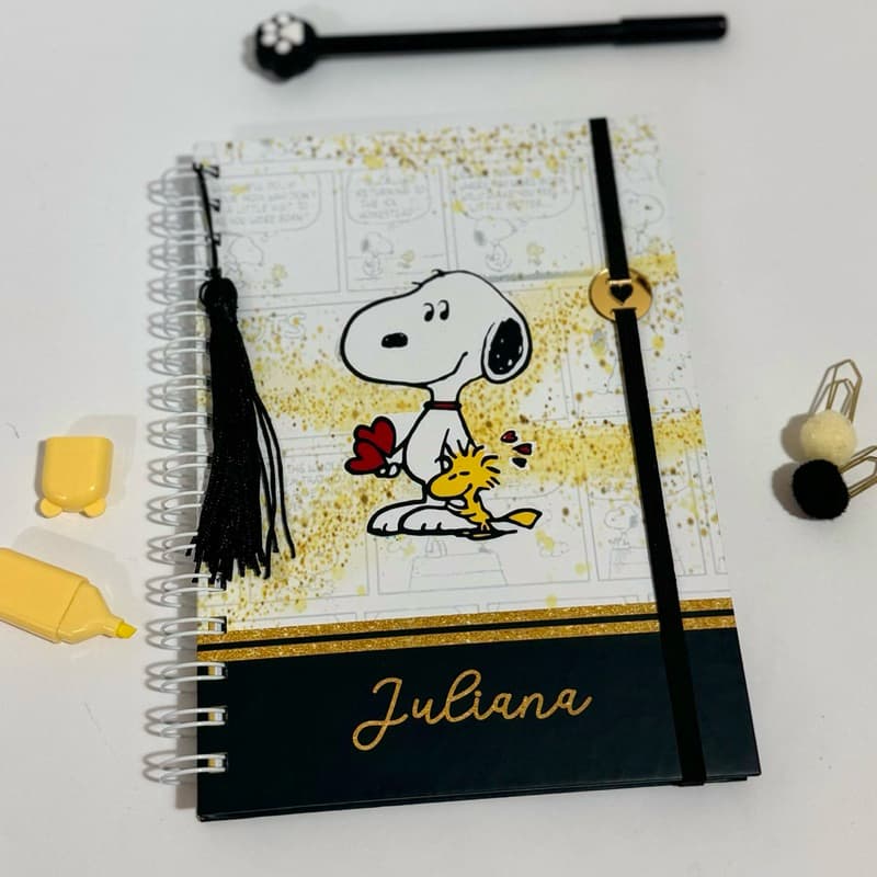 Caderno Personalizado Snoopy com folhas pautadas personalizadas