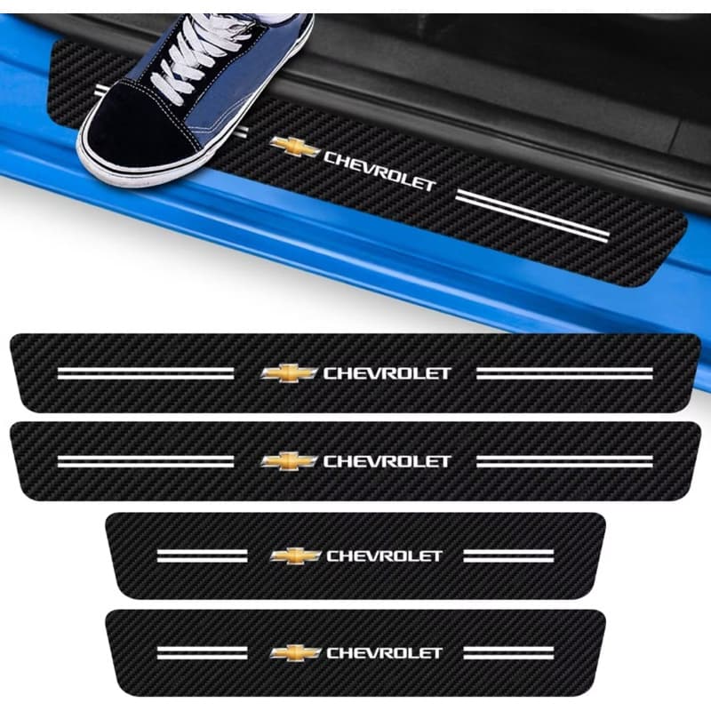 Kit 4 Peças Adesivo Soleira de Porta Carro Modelo Chevrolet Proteção Fibra de Carbono Anti Arranhões