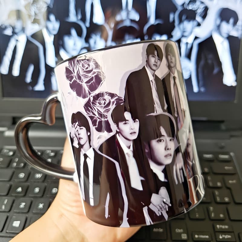Caneca personalizada -Grupo Kpop The Rose