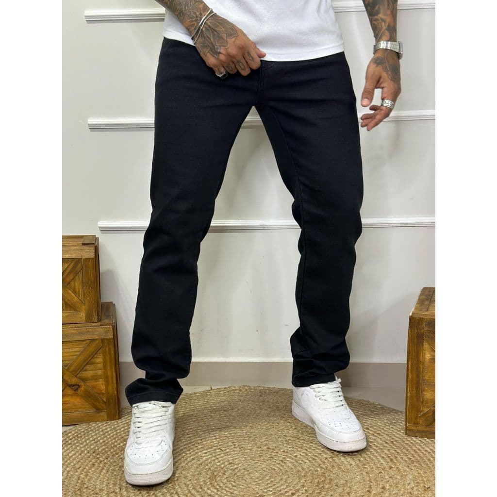 Calça Preta Jeans Masculina Slim Algodão Lycra Não Fica Colada no Corpo