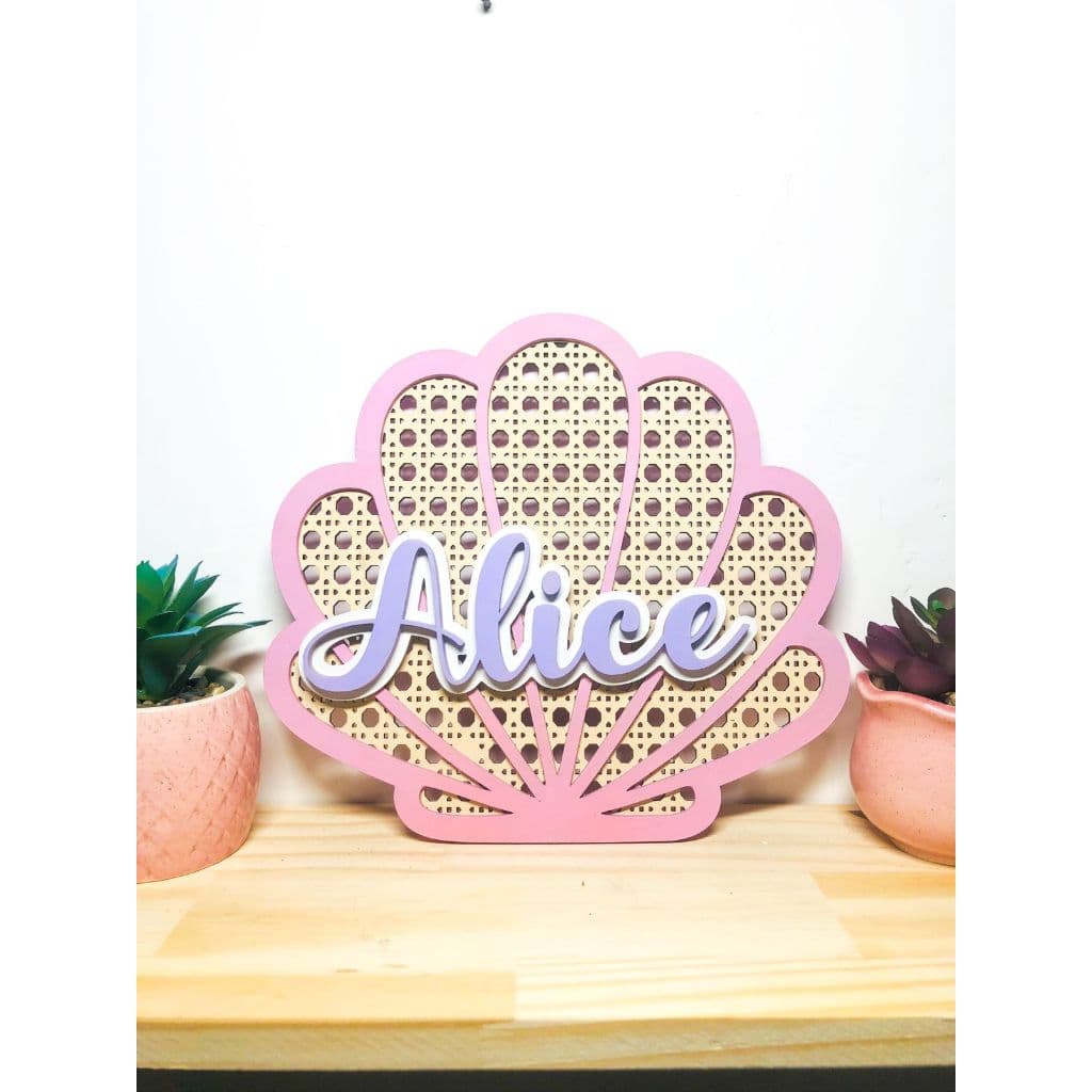 Decoração Concha Palha com Nome em MDF/ Decoração de Parede de Quarto Infantil