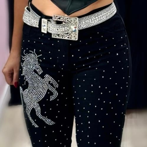 Cinto Feminino de Luxo Country Rodeio Brilhante com Aplicações em Pedrarias Linha Premium