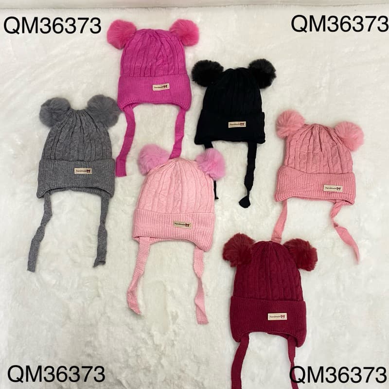 touca infantil com dois pompom