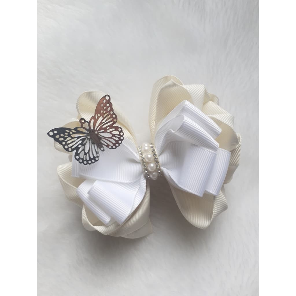 Laço Lauren com borboleta - laço infantil - moda infantil - maternidade - enxoval - tiara - batizado - saida maternidade - bebê - criança