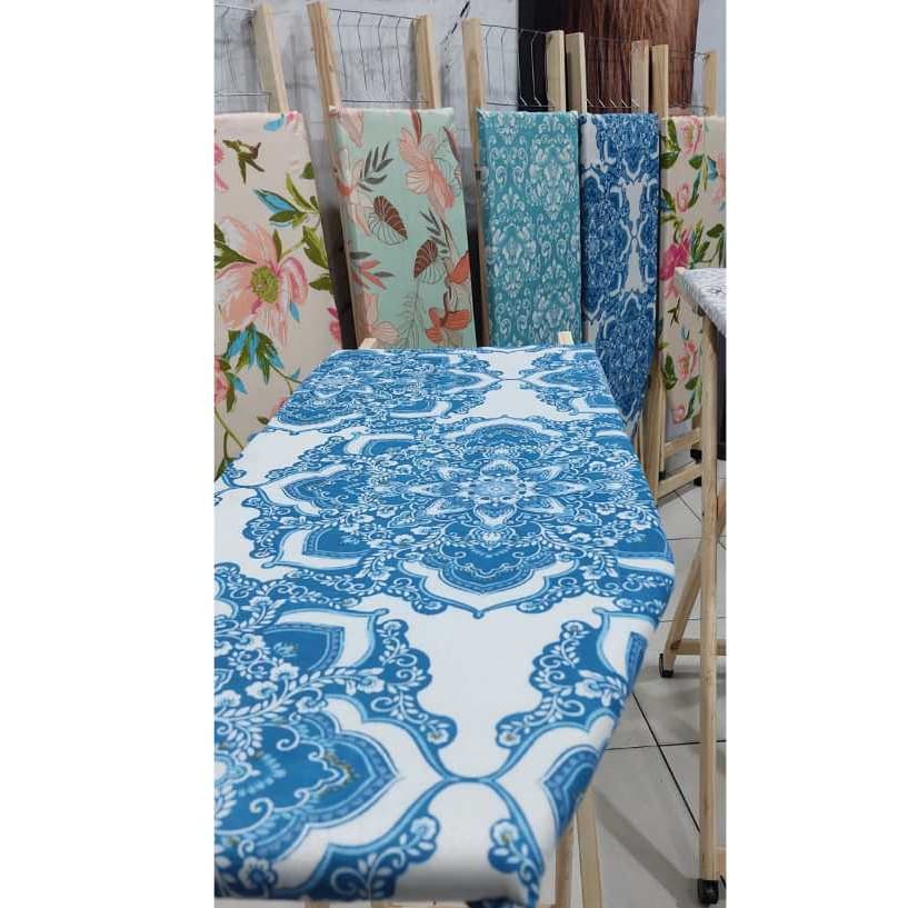 Tábua de passar Roupa resistente tradicional MONTADA  PRONTA PARA USO SEM NENHUM TRABALHO estampada mesa de passar diversas estampas e dobrável