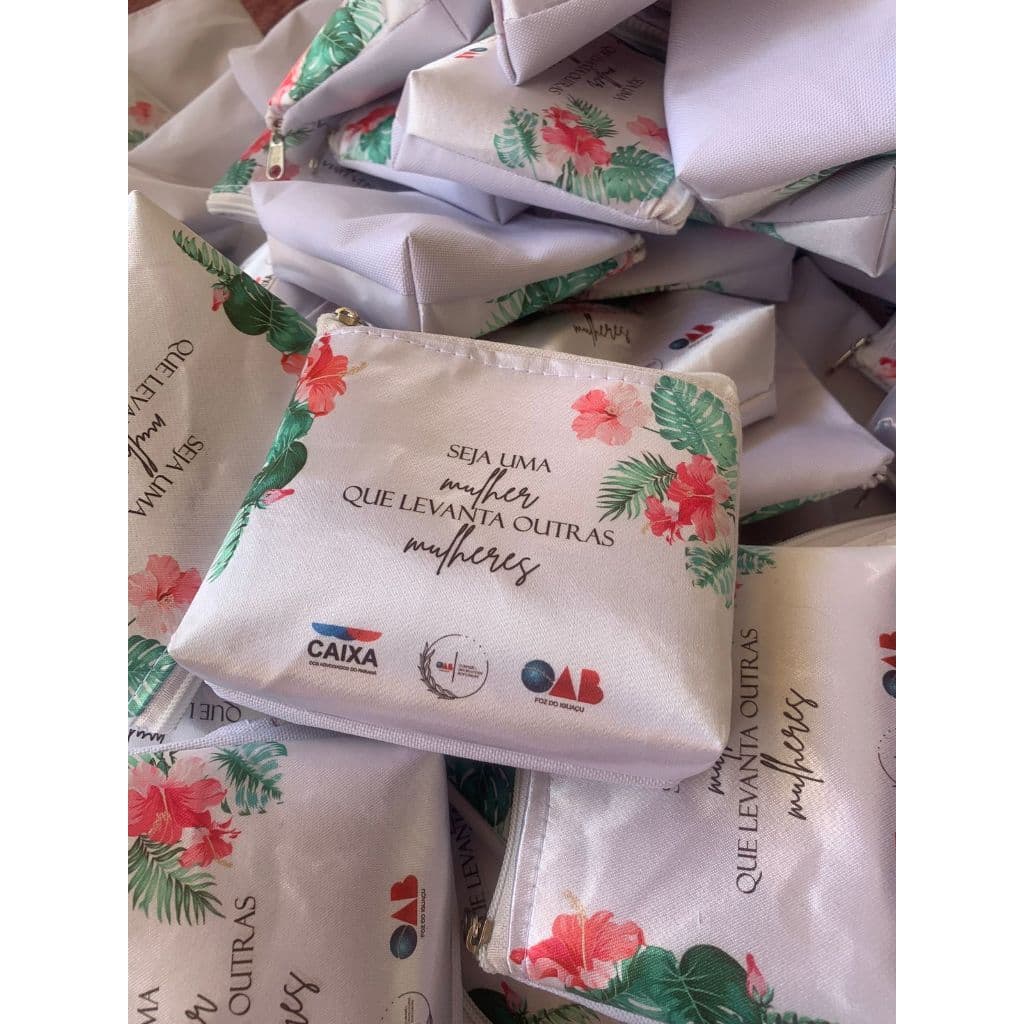 Kit 80 necessaires pequena 15x10 personalizadas lembrancinha, casamento, eventos