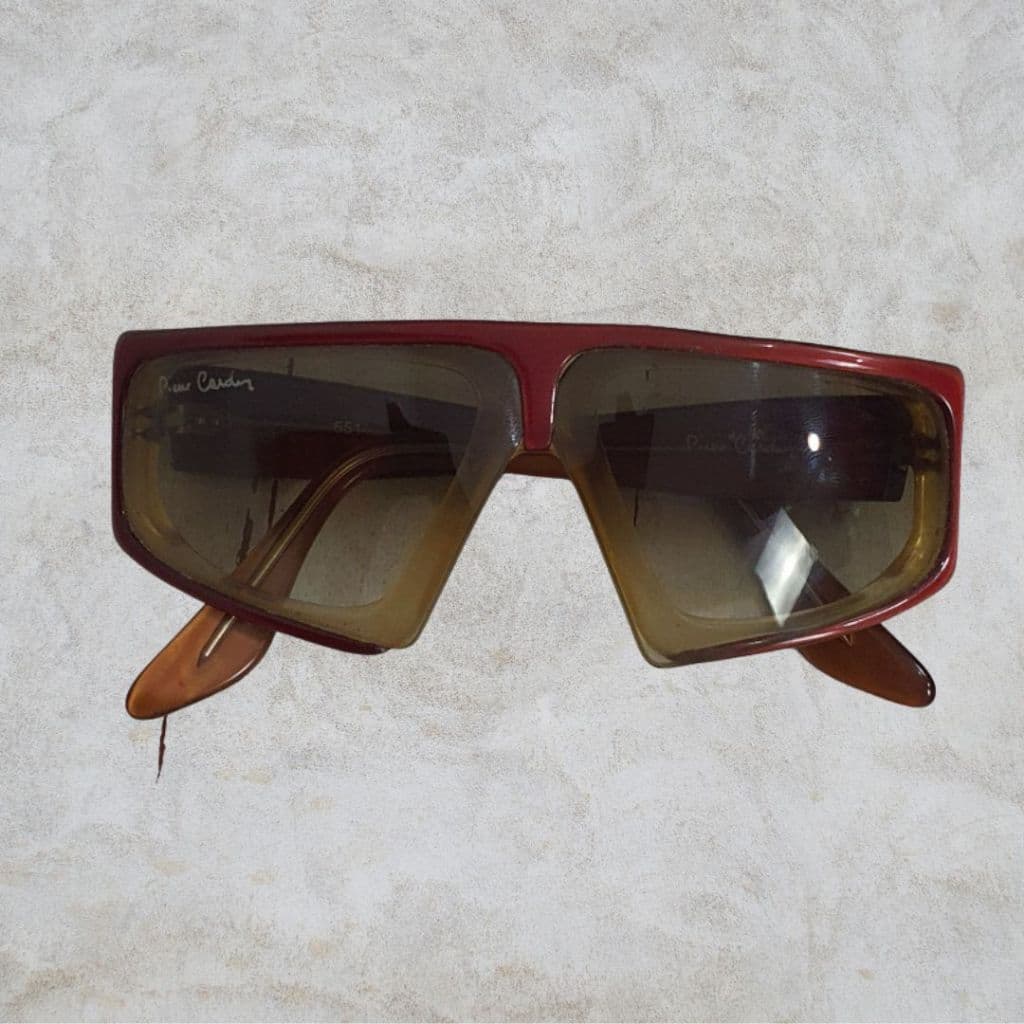 óculos de sol antigo vintage pierre cardin leia a descrição
