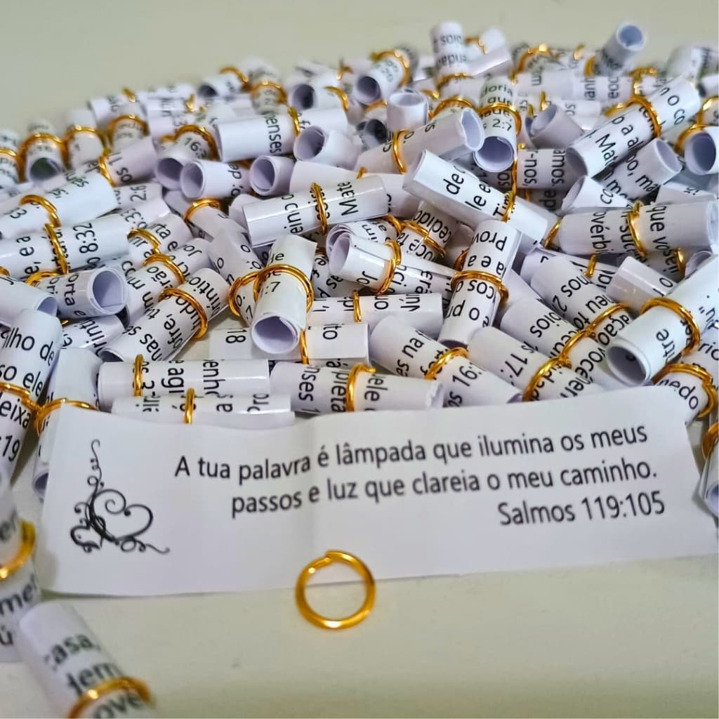 Kit 200 Lembrancinhas Versículos Bíblicos Enroladinhos Brancos para Festas Casamentos Batizados etc