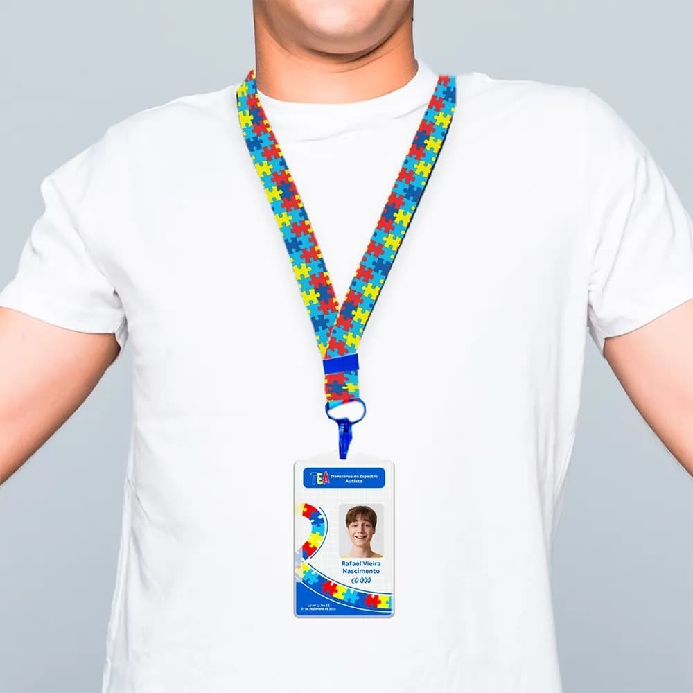 kit 01 Cordão Autismo quebra cabeça a prova de agua + Porta Crachá Transparente para crachá