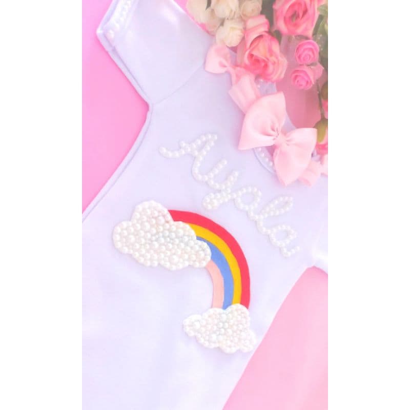 Body personalizado Arco-íris e nome do bebê.
