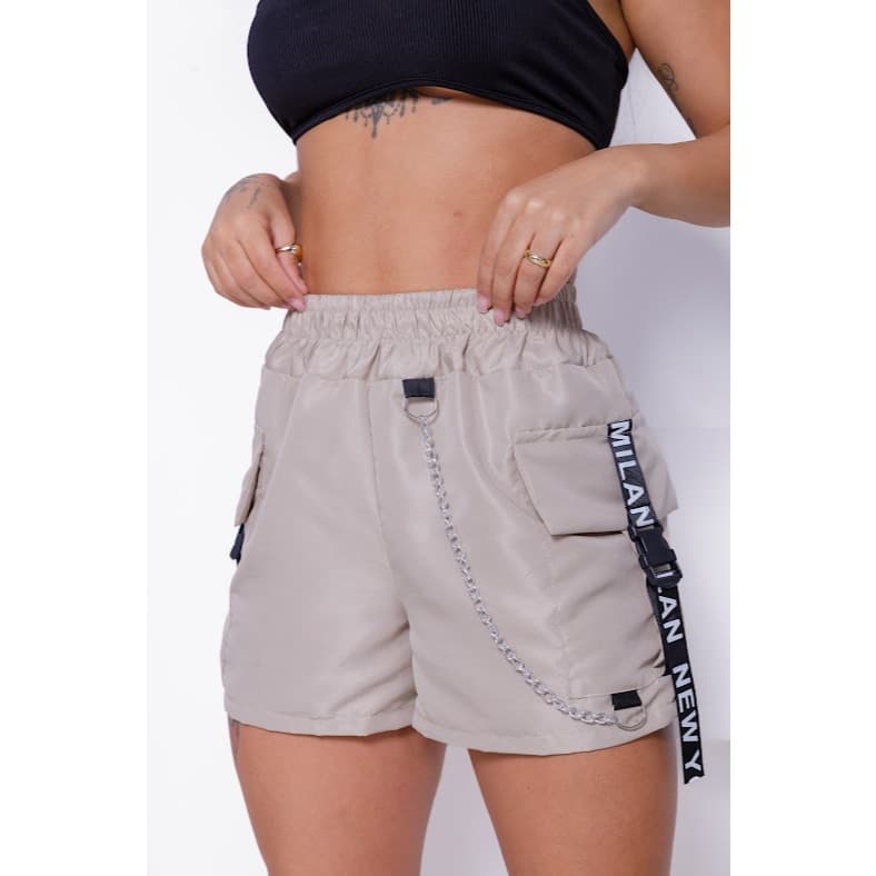 Short Cargo Tactel Feminino Corrente Fita  Cintura Alta Skatista Bolso Laterais Verão Calor Moda Gringa Entrega Imediata