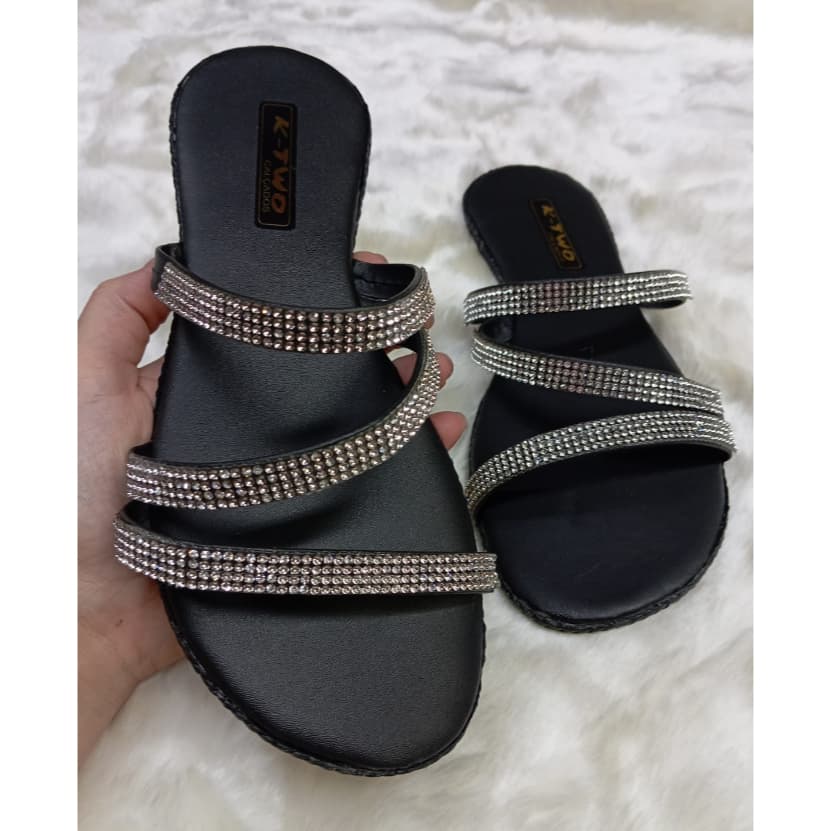 Sandália Feminina com Brilho Rasteira Feminina Strass - BRILHA MAIS bico redondo