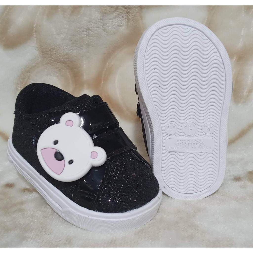 Tênis preto com gliter enfeite de urso infantil estiloso promoção