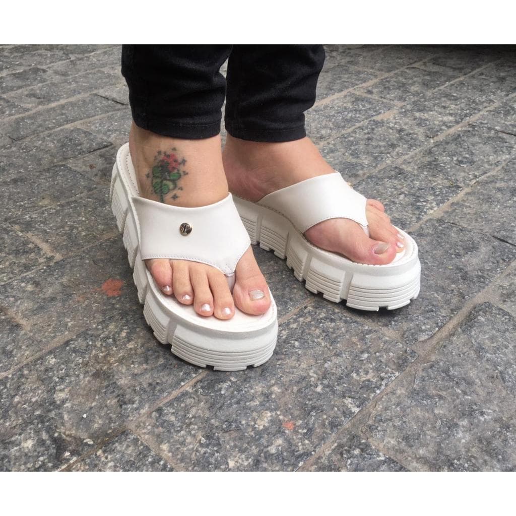 Sandália Feminina Salto Alto Birken Tratorada Plataforma Novo Strass
