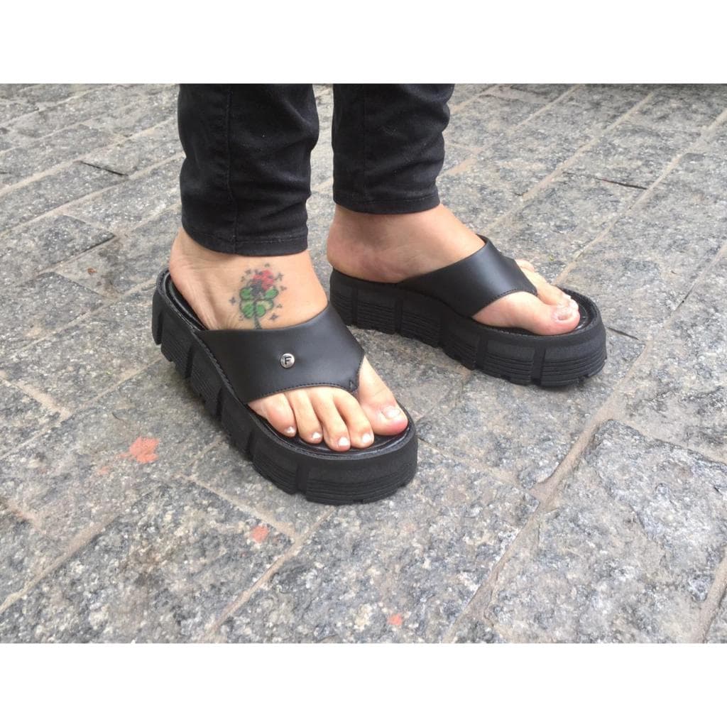 Sandália Feminina Salto Alto Birken Tamanco Tratorado Plataforma Novo Strass