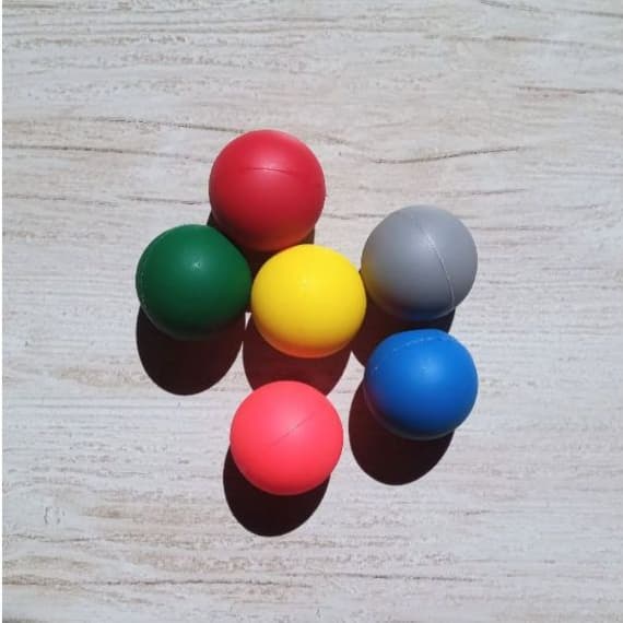 Bolinha Anti-stress Lisa/ kit com 4 Bolas  para fisioterapia/ Bolinha fisioterapia mãos