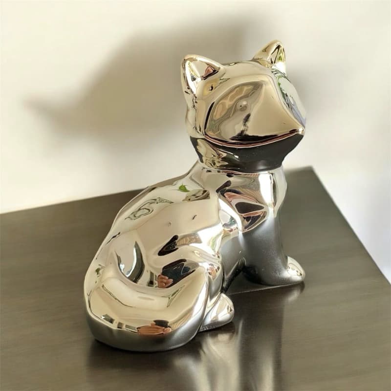 Raposa de Cerâmica Decorativa - Um Toque de Elegância e Charme Selvagem para Seu Lar!