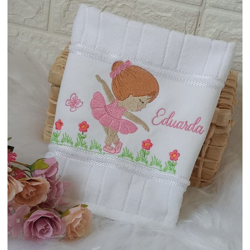 Toalha de mão, toalha de boca infantil, lavabo personalizada com nome e desenho.