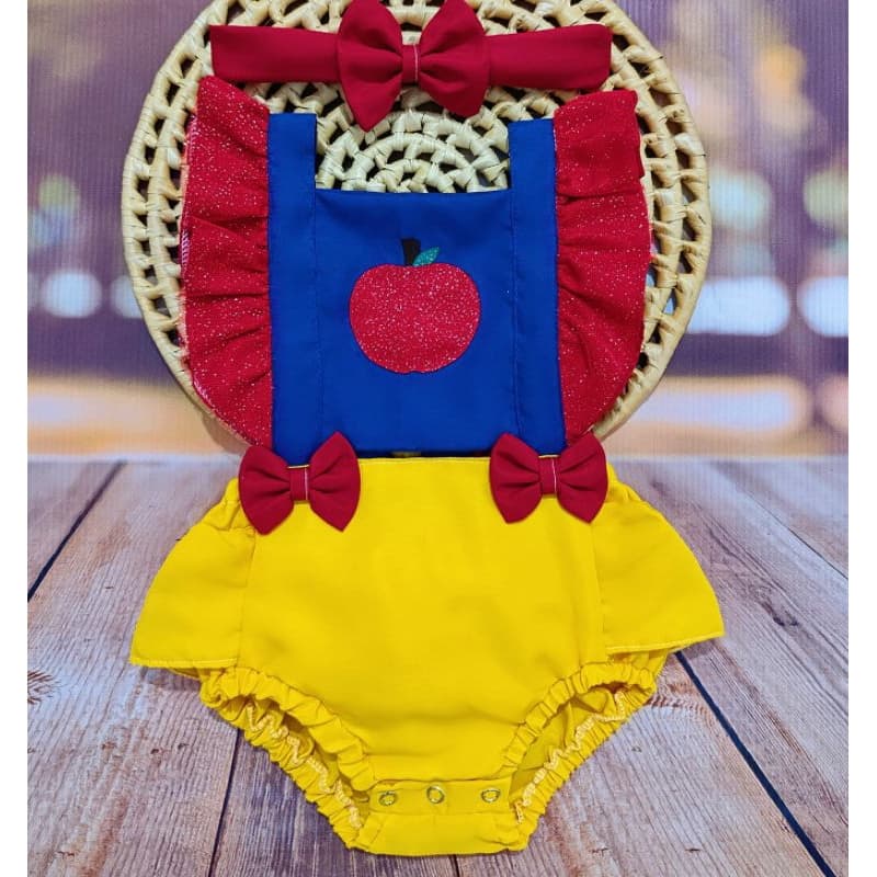 Jardineira temática branca de neve romper  fantasia branca de neve  infantil menina vestido branca de neve