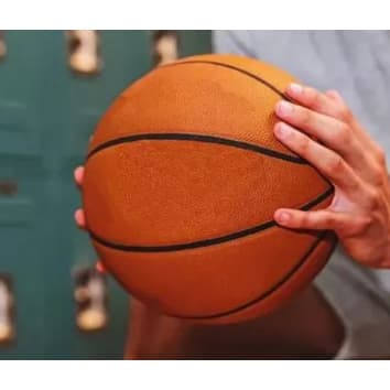 BOLA DE BASQUETEBOL 480g, 78cm