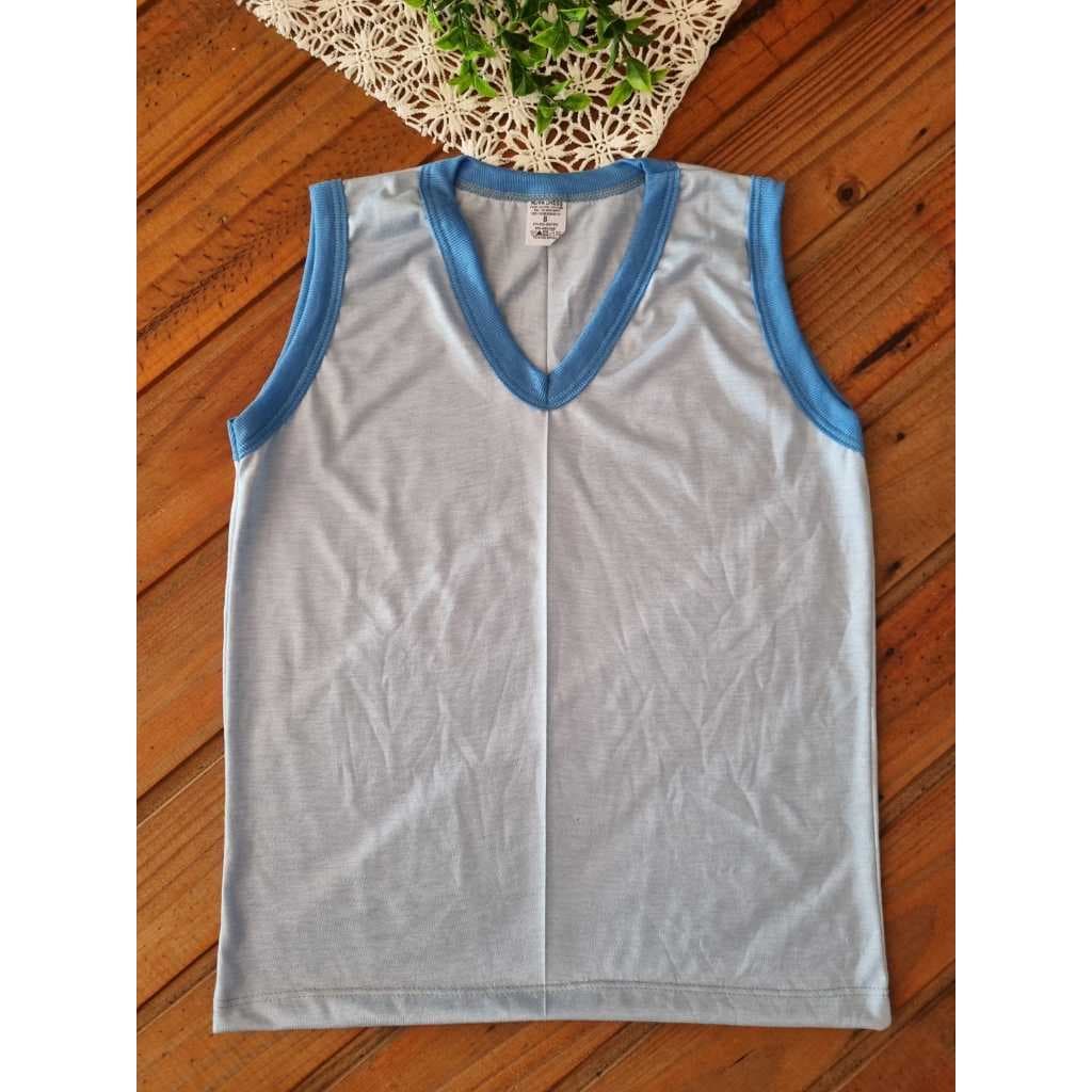 Camiseta regata infantil. Malha pv.