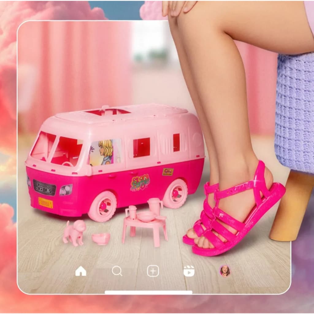 Sandália Grendene Kids Infantil Feminina  Personagem Barbie Com Carrinho Confortável Original