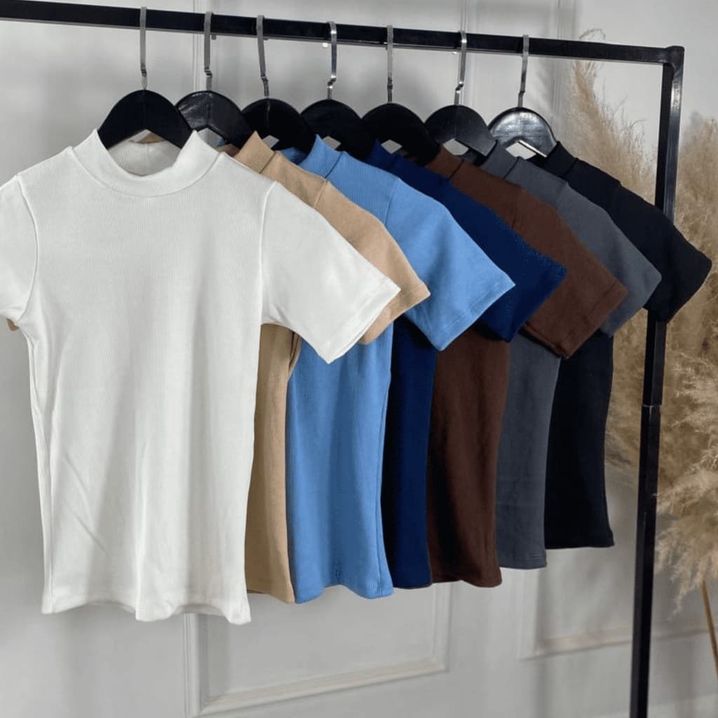 Blusa gola alta em Malha Canelada Menegotti P M G