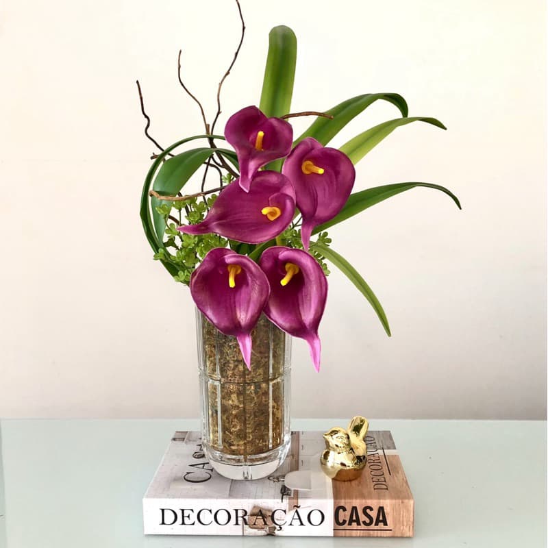 Arranjo Floral Copo de Leite / Callas Roxas