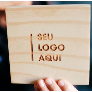 placa gravada a laser escrita personalizada