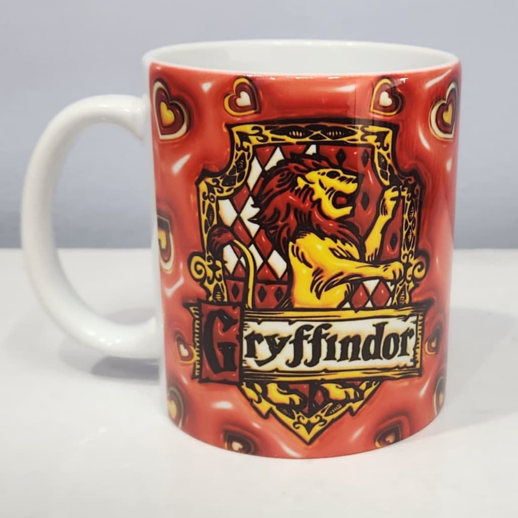 Caneca HARRY POTTER CASAS GRIFINÓRIA SONSERINA LUFALUFA CORVINAL Personalizada