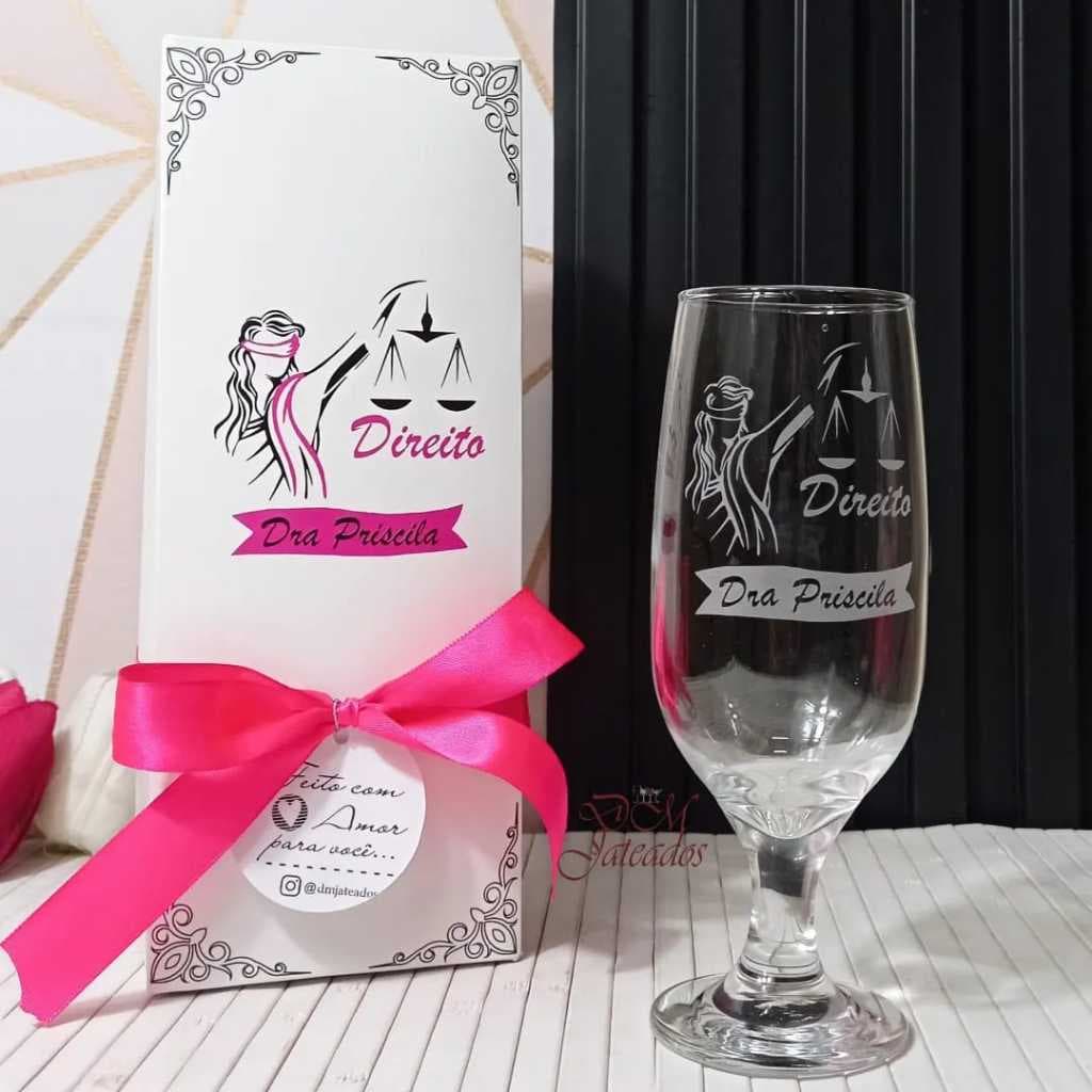 Kit Individual / 1 Caixa + 1 Taça Cervej* Personalizados / Profissões / Padrinhos / Empresa / Varios Modelos Taças
