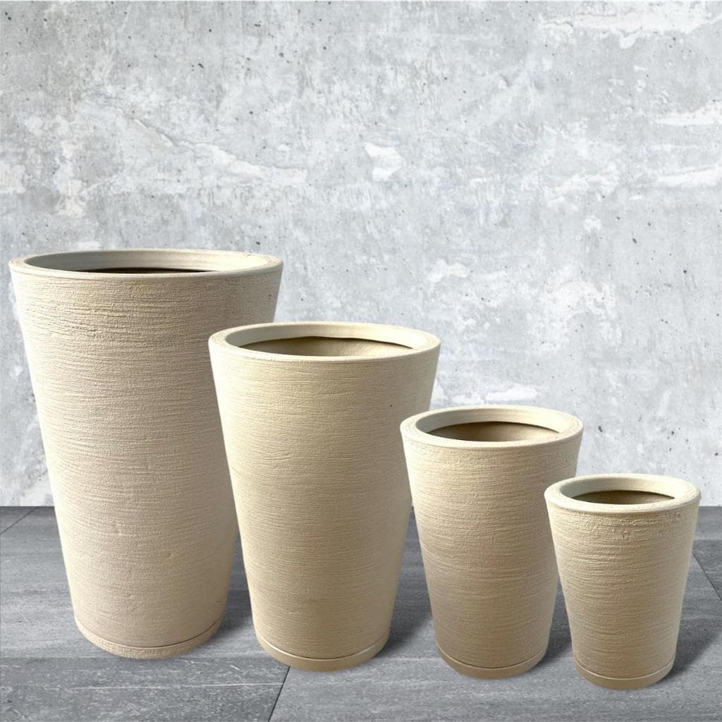Kit 4 Vasos Decorativos Polietileno Coluna Redonda Para Planta Nº1 Nº2 Nº3 Nº4 com Prato