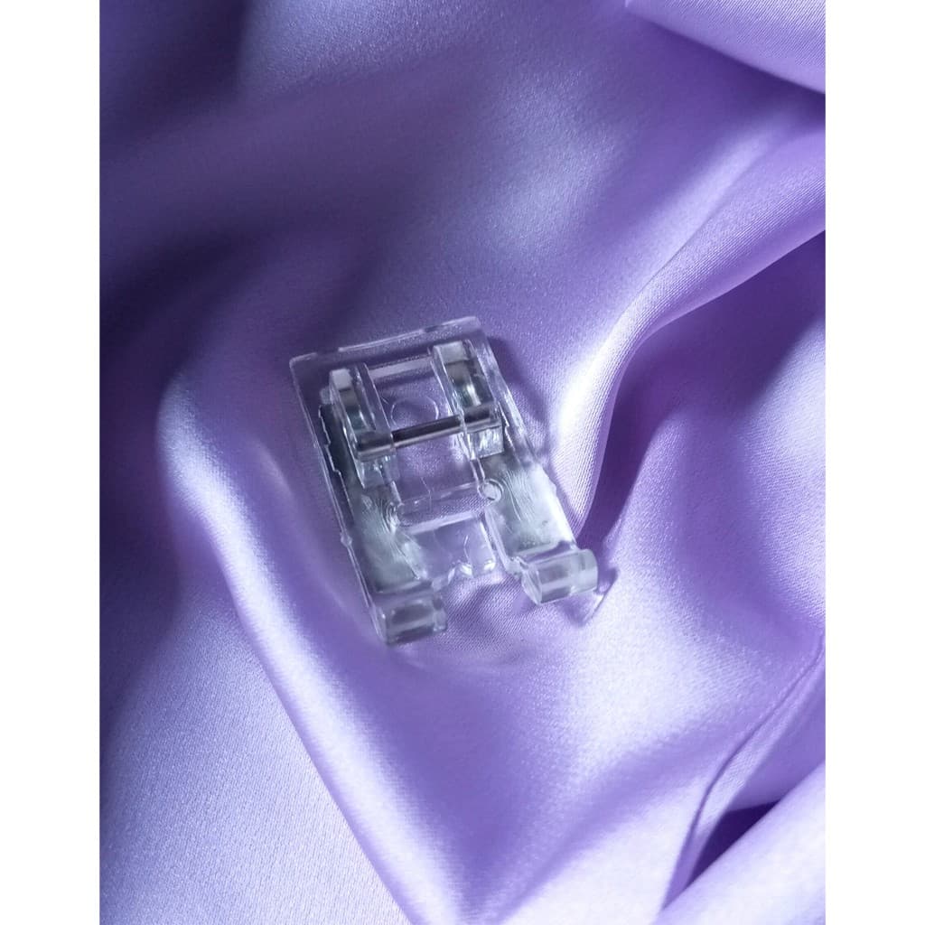 Calcador Costura Cetim/ Seda/ Crepe/ Musseline/ Chiffon/ Estabiliza/ Tecidos Finos Pé Sapata Sapatilha Máquina Doméstica